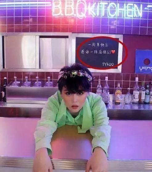 成都mc吃瓜照片视频,网络热议的幕后花絮大揭秘